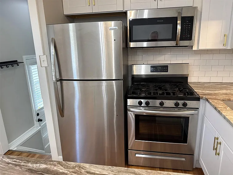 252 N Harvey St #1 — Photo 10