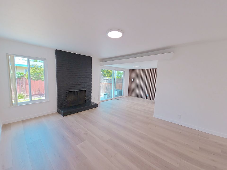 1st image of 1650 Oak Ave