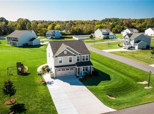 106 Crestwood Ct, Advance, NC 27006