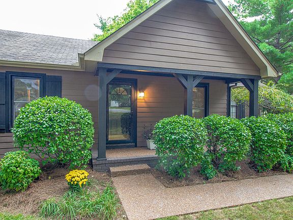 2nd image of 759 Walnut Ridge Dr