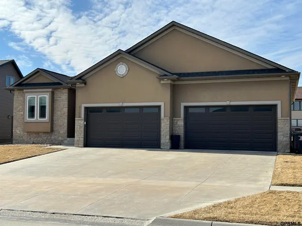 9105 S 31st St, Lincoln, NE 68516