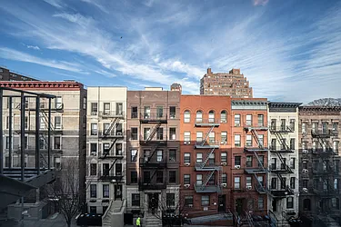 Rented by Living New York