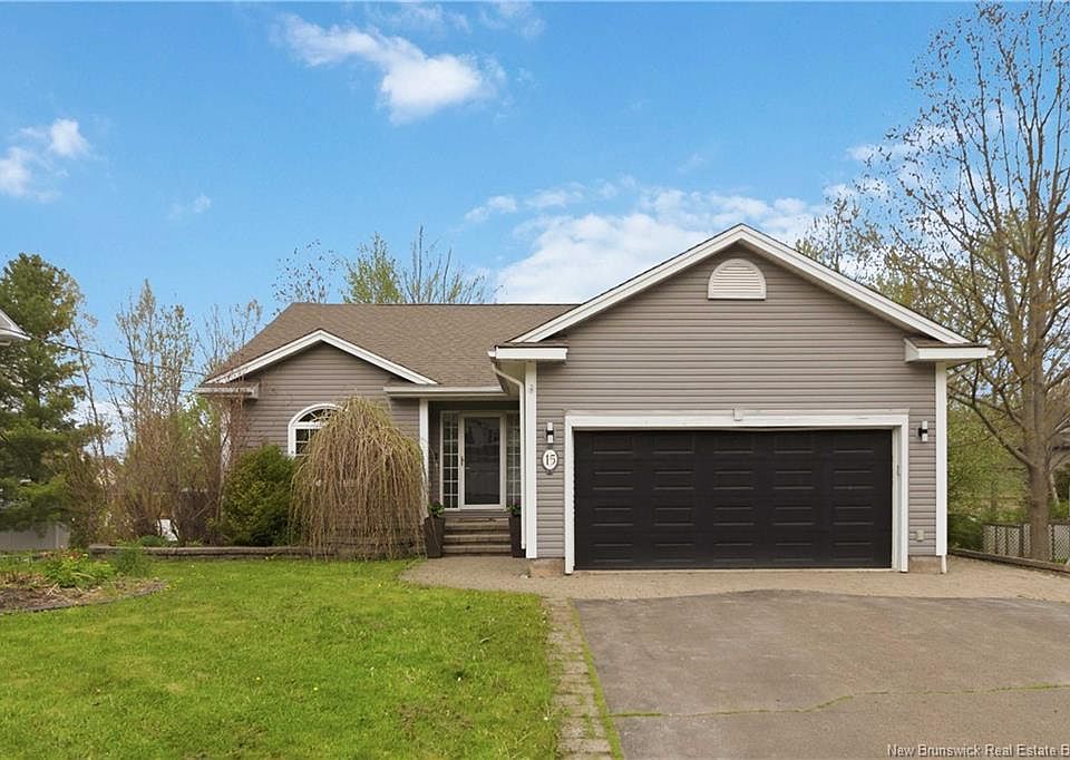 1st image of 15 Glenforest Dr