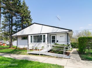 907 S Elizabeth St, Lombard, IL 60148