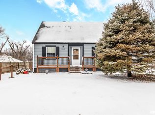 233 S Highland Ave, Creve Coeur, IL