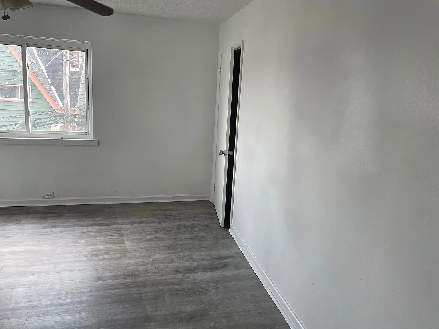 2 bed, 1356 sqft, $1,300 — Photo 2