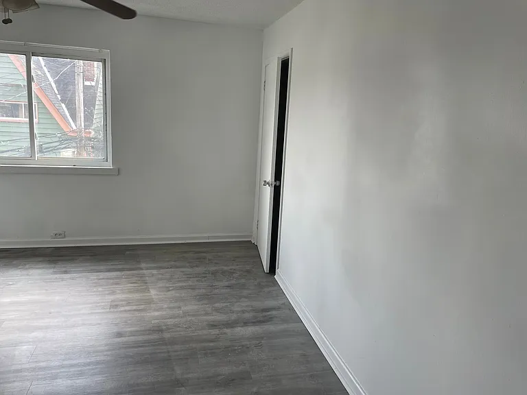 115 Beckert St — Photo 2