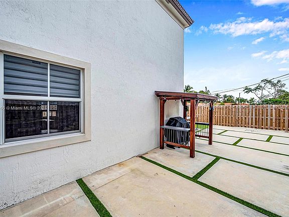 5th image of 2415 NW 131st Cir