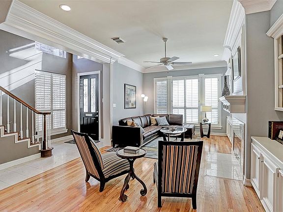 4th image of 6304 Pickens St Unit B