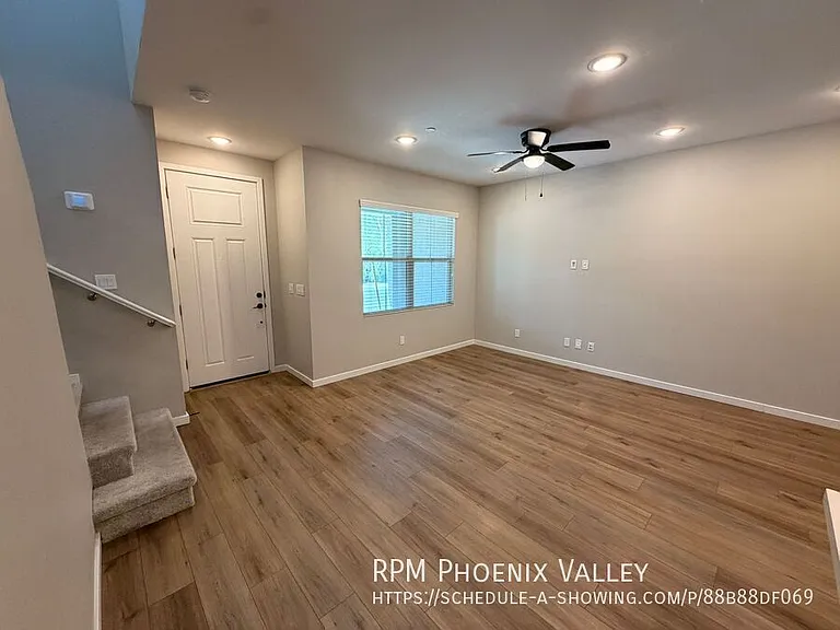 740 E Lark St #102 — Photo 3