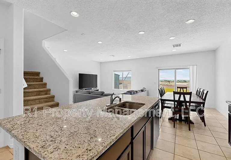 108 Hue St SW — Photo 22