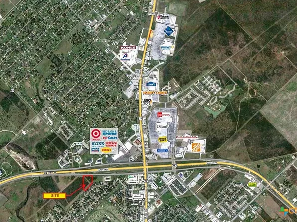 8303 NE Zac Lentz Pkwy, Victoria, TX 77904