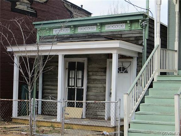 3rd image of 909 Tulip St