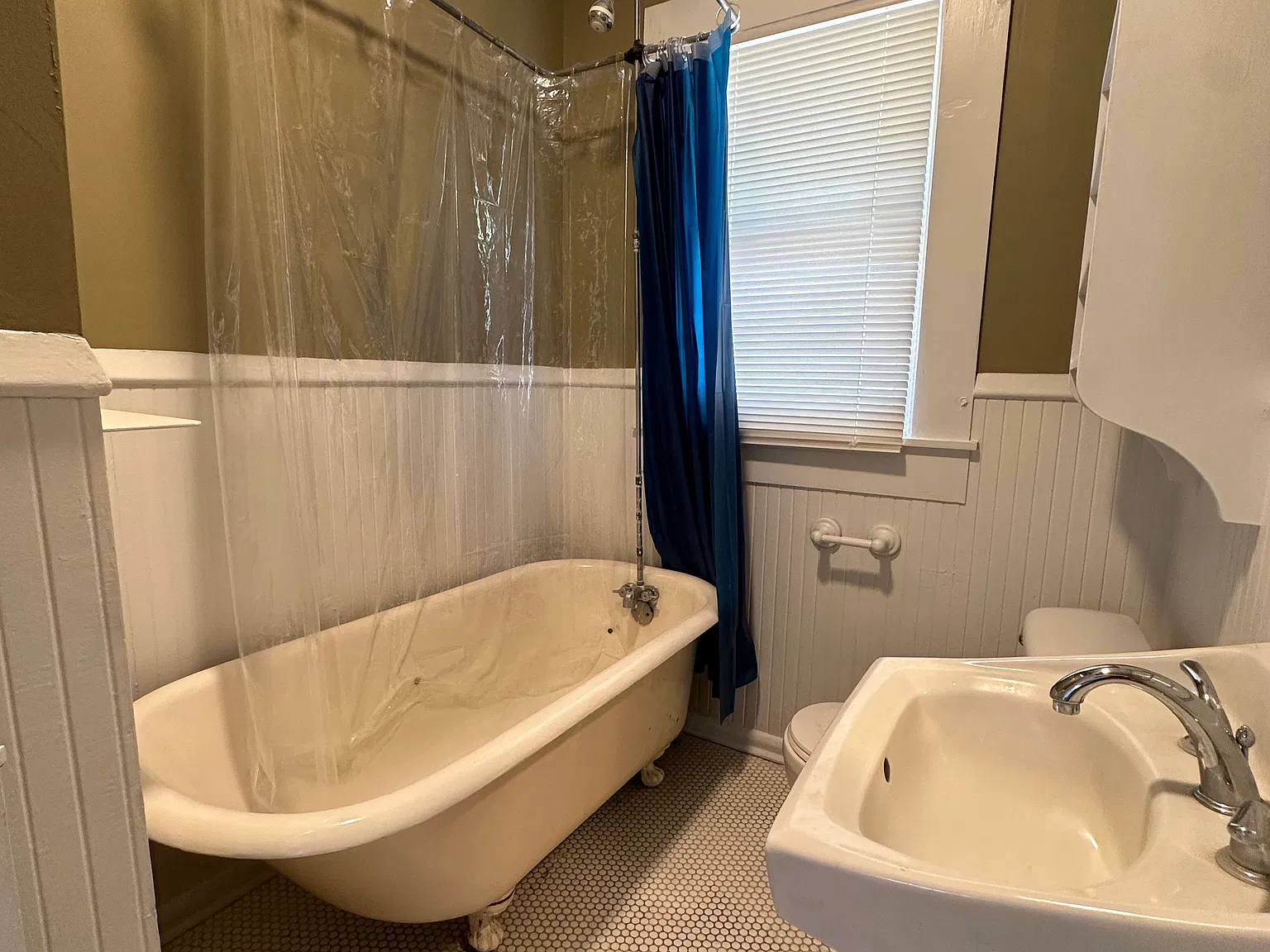 2246 E Houston St — Photo 4