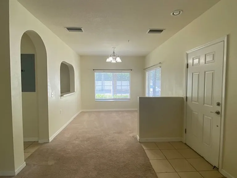 3701 45th Terrace W Lakeside Vlg #102 — Photo 6