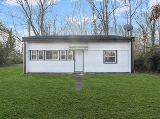 28 Crescent Dr, Browns Mills, NJ 08015