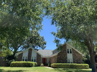 1873 Sandcroft Dr, Charleston, SC 29407