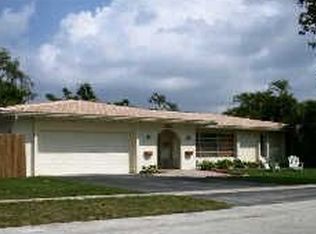 7461 NW 8th Ct, Plantation, FL 33317