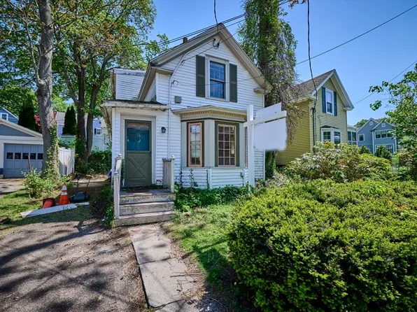 27 Elm St, Winchester, MA 01890