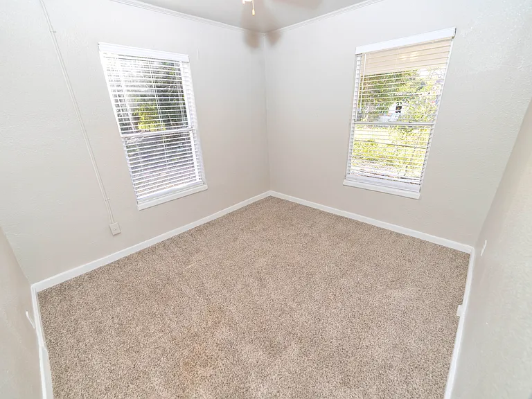 238 Yucca St — Photo 14