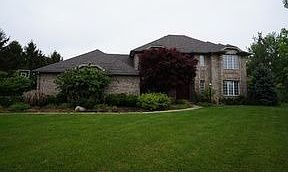 1st image of 6 Hawthorne Ct