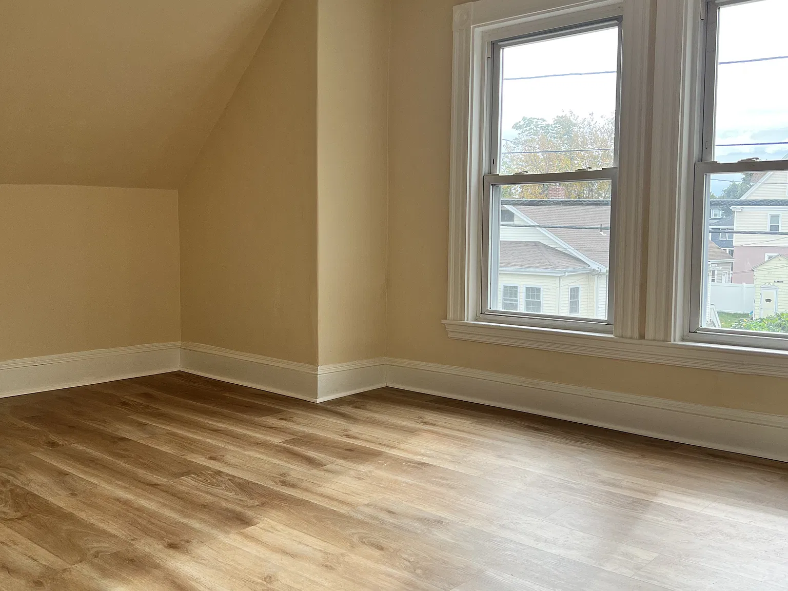 4 bed, 1559 sqft, $3,500 — Photo 4