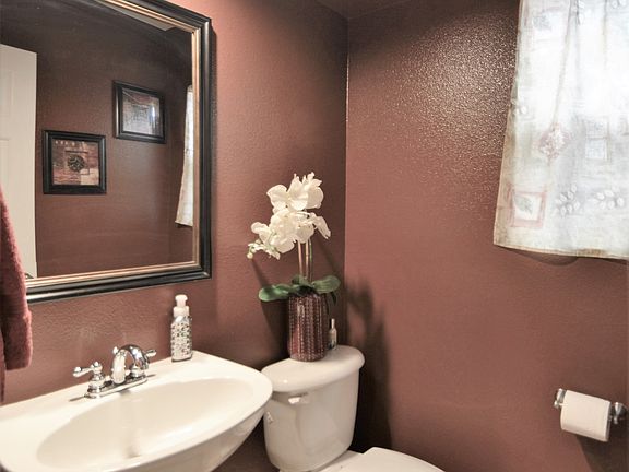 5th image of 34007 Winterberry Ln