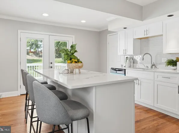 74 Northwood Dr, Lutherville Timonium, MD 21093