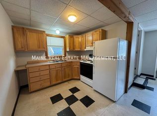 23 Wilson St APT 1, Skowhegan, ME 04976