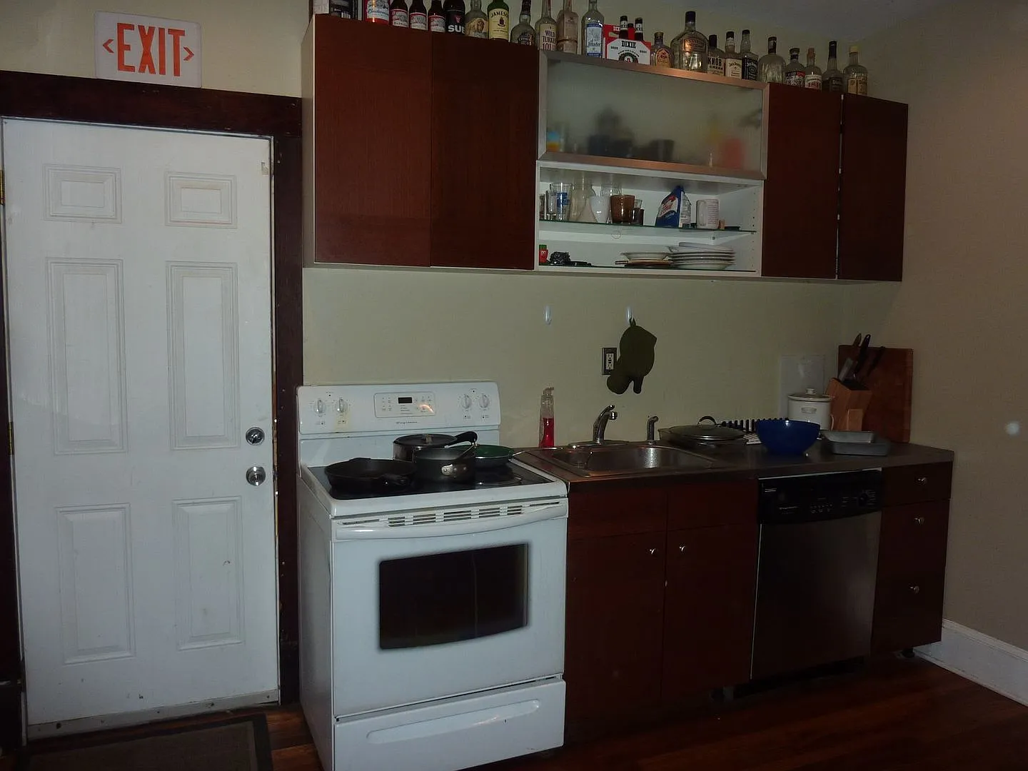 4BR Historic House on 17th St — Photo 4
