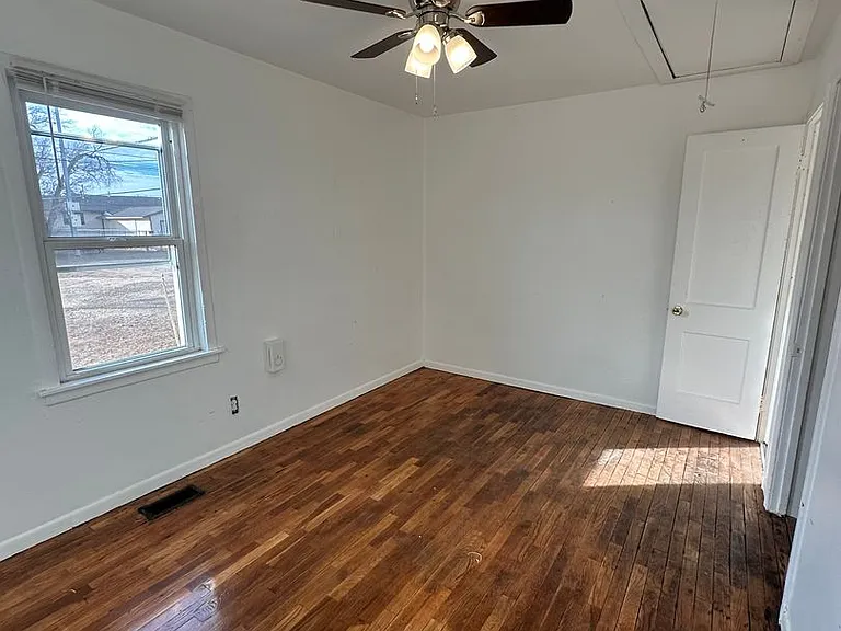 81 North McMasters Street — Photo 8