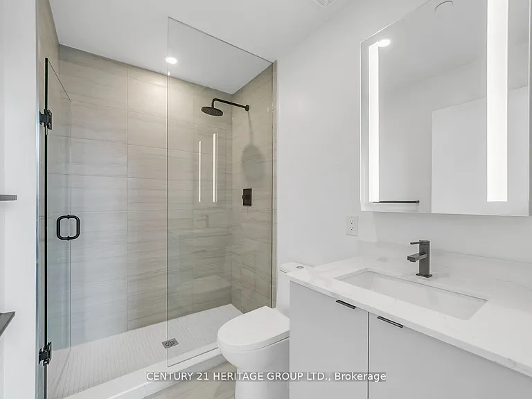 285 Dufferin St #422 — Photo 25