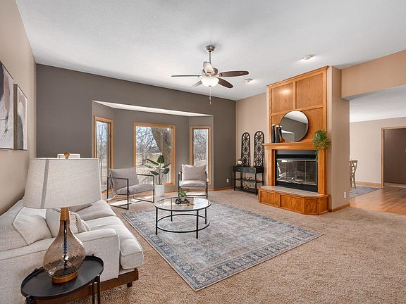 4th image of 122 Dogwood Ct