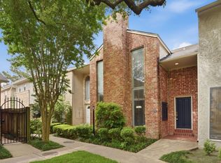 727 Bunker Hill Rd APT 34, Houston, TX 77024