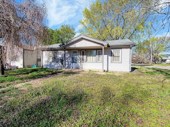 1101 S Edwards Ave, Wichita, KS 67213