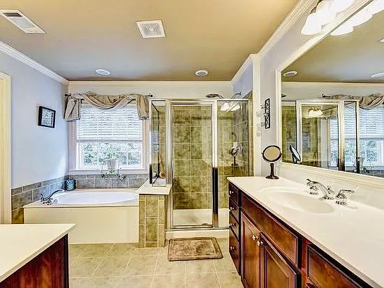 2800 Loftview Sq — Photo 30