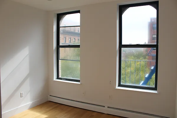 Rented by Vertical Real Estate LLC | media 4