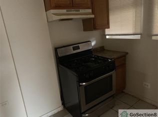 4500 W Congress Pkwy APT 1, Chicago, IL 60624
