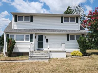 7 Saranac Rd, Hamilton, NJ 08619