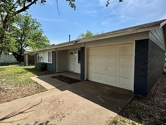 3rd image of 1025 Linda Lee Dr
