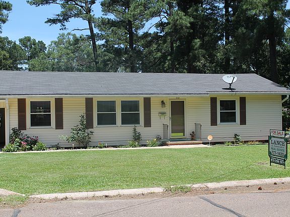 2nd image of 510 E 14th St