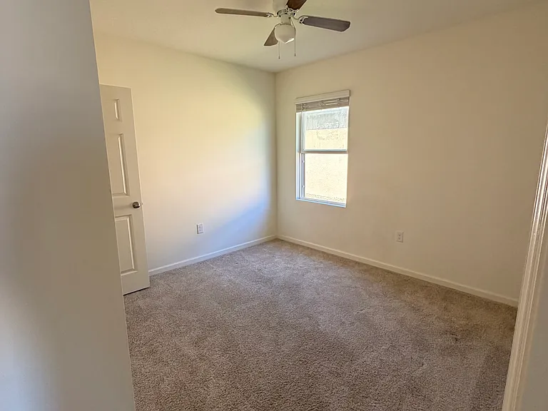 3636 Aberdeen Dr SE — Photo 11