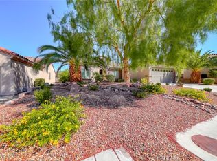 2218 Sandstone Cliffs Dr, Henderson, NV 89044