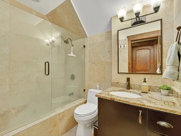 7693 N Whileaway Rd W — Photo 1
