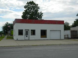 100 N Washington St, Geff, IL 62842