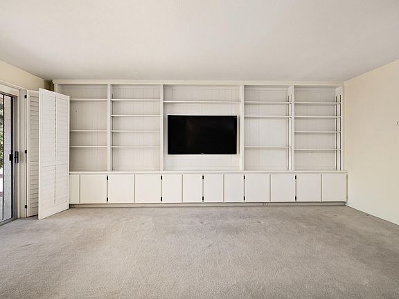 4th image of 10510 W Cameo Dr