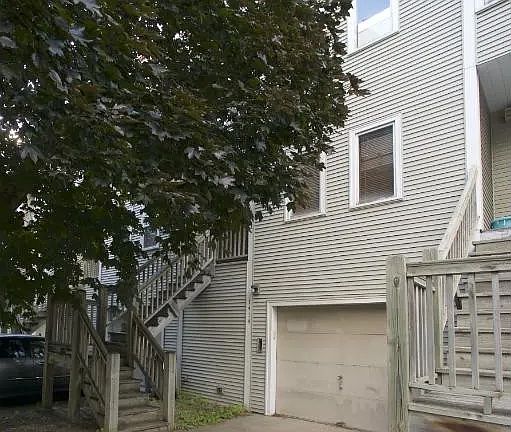 3rd image of 1414 14th Ave N #2
