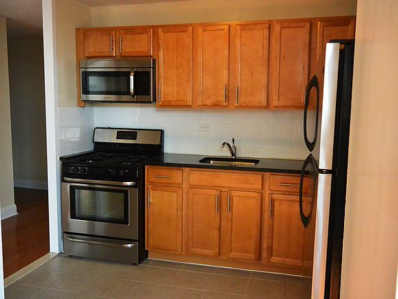 2nd image of 3333 Broadway APT A6k