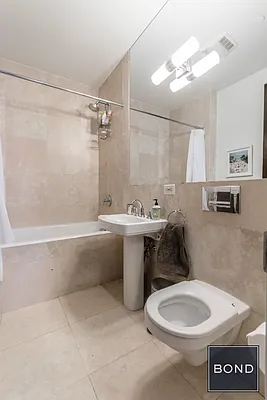 Rented by Bond New York | media 35