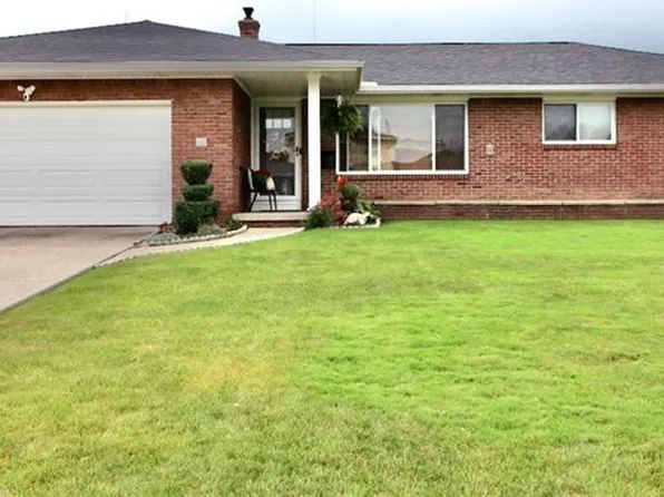 2234 Hoops Dr, Toledo, OH 43611